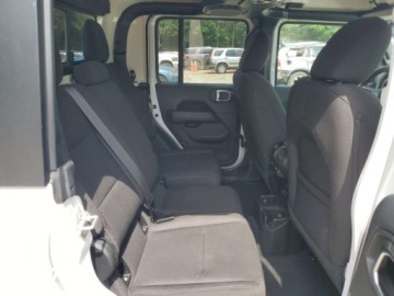 Jeep Gladiator 2023 Jeep Gladiator 2023r., OVERLAND 3.6 Benzyna 285KM, zdjęcie 8