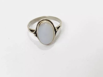 SREBRNY PIERŚCIONEK 925 2,22G 14R