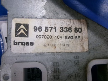 CITROEN C4 5D ZVEDÁK MOTOREK OKNO PŘEDNÍ LEVÝ 9657133680