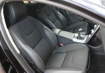 Volvo V60 I Kombi Facelifting 2.0 D2 DRIVE-E 120KM 2015 Volvo V60 D2 Drive-E Kinetic 2.0 Diesel 120KM, zdjęcie 12