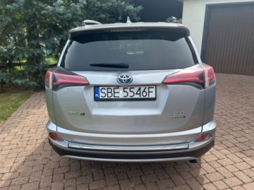 Toyota RAV4 IV MPV Facelifting 2.5 Hybrid 197KM 2017 Toyota Rav 4 Hybrid AWD-i 2.5 197KM 4x4 2017r bezwypadkowy, zdjęcie 1