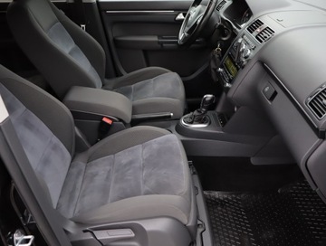 Volkswagen Touran II 2.0 TDI 140KM 2012 VW Touran 2.0 TDI, DSG, 7 miejsc, Klima, zdjęcie 8