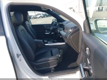 Mercedes GLB 2021 Mercedes-Benz GLB 250 2021 2.0 Benzyna 221KM, zdjęcie 9