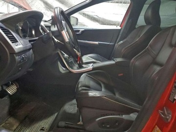 Volvo XC60 II 2017 Volvo XC 60 2.0 T6 310 KM R-Design Platinum, 4x4, drobna szkoda, od ubezpi, zdjęcie 4