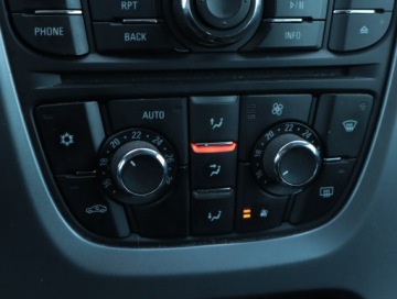 Opel Astra J Sports Tourer Facelifting 1.6 CDTI  136KM 2015 Opel Astra 1.6 CDTI, Navi, Klima, Klimatronic, zdjęcie 19