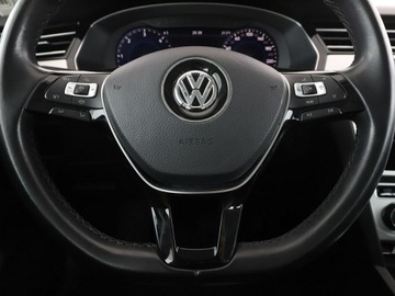Volkswagen Passat B8 Variant 2.0 TDI BlueMotion SCR 150KM 2019 Volkswagen Passat 2.0TDI Comfortline Tempomat, zdjęcie 20