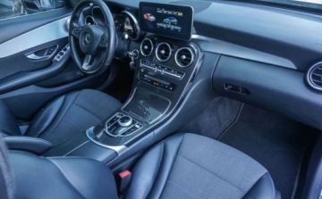 Mercedes Klasa C W205 2017 Mercedes-Benz Klasa C Mercedes-Benz C180d 1.6 Diesel 116KM, zdjęcie 37