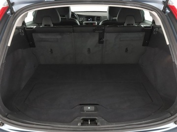Volvo V60 I Kombi Facelifting 2.0 D3 DRIVE-E 150KM 2016 Volvo V60 2.0D Automat Business Navi Tempomat, zdjęcie 19