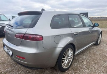 Alfa Romeo 159 Sportwagon 2.0 JTDM 16v 170KM 2010 Alfa Romeo 159 Alfa Romeo 159 2.0 JTDM 16V DPF Turismo 2.0 Diesel 170KM, zdjęcie 2