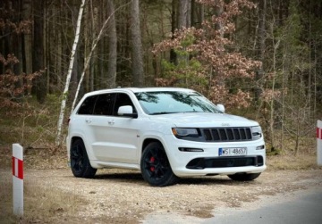 Jeep Grand Cherokee IV Terenowy Facelifting 6.4 V8 468KM 2015 Jeep Grand Cherokee 2015 Jeep Grand Cherokee SRT 6.4 V8 HEMI 6.4 Benzyna