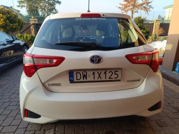 Toyota Yaris III Hatchback 5d Facelifting 2017 1.5 Hybrid 100KM 2018 Toyota Yaris hybrid 2018 po serwisie bezwypadkowy Salon PL Serwis, zdjęcie 11