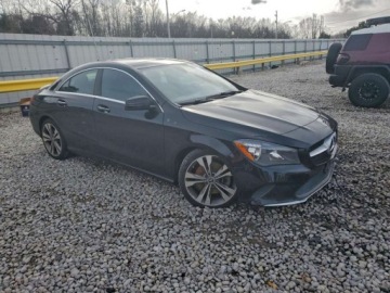 Mercedes CLA C118/X118 Coupe 2.0 250 224KM 2019 Mercedes-Benz CLA 2019 MERCEDES-BENZ CLA 250 4MATIC 2.0 Benzyna 224KM, zdjęcie 3