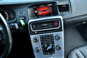 Volvo S60 II Sedan Facelifting 2.0 D2 DRIVE-E 120KM 2017 Volvo S60 2.0 D2 Lift Led FULL OPCJA Skóra Navi, zdjęcie 18