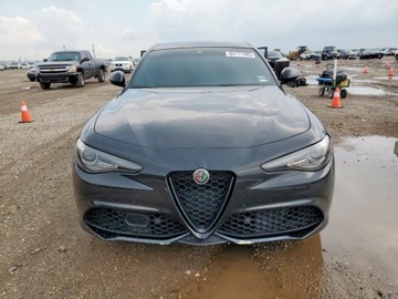 Alfa Romeo Giulia II Sedan Facelifting 2.0 Turbo 280KM 2023 Alfa Romeo Giulia Ti 2023 2.0l 2.0 Benzyna 280KM, zdjęcie 5