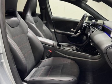 Mercedes Klasa A W177/V177 Hatchback Facelifting 2.0 220 190KM 2025 A Klasa 220 4-Matic AMG Line 2.0 (190KM) 2025, zdjęcie 4