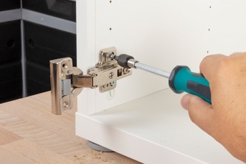 Комплект для ремонта сломанных петель В КУЗОВЕ шкафа Wolfcraft 4657000