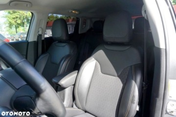 Jeep Compass II SUV 1.4 MultiAir 140KM 2020 Jeep Compass Jeep Compass 1.4 Benzyna 140KM, zdjęcie 23