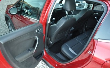 Peugeot 2008 I SUV Facelifting 1.2 PureTech 130KM 2017 Peugeot 2008 LIFT ALLURE Benzyna Klimatyzacja Panorama 1.2 Benzyna 130KM, zdjęcie 17