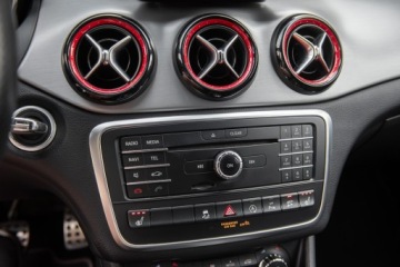 Mercedes CLA C117 Shooting Brake AMG 2.0 45 AMG 381KM 2016 Mercedes-Benz CLA AMG 45 4Matic Shooting Brake 7G-DCT 2.0 381ps Rej. PL, zdjęcie 16