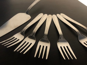 Zestaw do ciasta łopatka + 6 widelczyków / 34