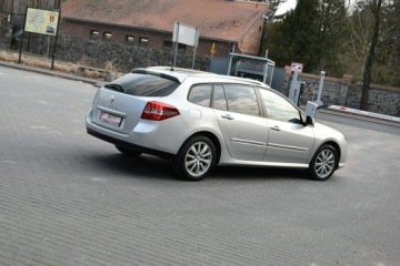 Renault Laguna III Grandtour 2.0 16v 140KM 2009 Renault Laguna 2.0 16v 140KM 2009r. TEMPOMAT Alufe, zdjęcie 2