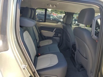 Land Rover Defender IV (L663) 2023 Land Rover Defender 130 X-Dynamic SE 2023 3.0l 3.0 Benzyna 395KM, zdjęcie 10