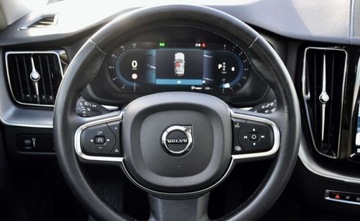 Volvo XC60 II 2021 Volvo XC 60 Volvo XC 60 B4 B Geartronic Momentum Pro 2.0 Benzyna 197KM, zdjęcie 26