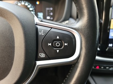 Volvo XC60 II Crossover D4 190KM 2018 Volvo XC 60 D4 AWD Momentum/190KM, zdjęcie 16