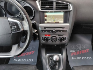 Citroen C4 II Hatchback 5d Facelifting 1.6 HDi 92KM 2015 Citroen C4 Lift LED Sensor Elektryka Tempomat PDC Alu 1.6 Diesel 92KM, zdjęcie 17