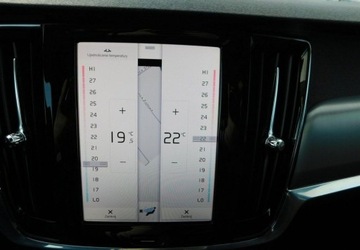 Volvo V90 II Kombi 2.0 D3 150KM 2020 Volvo V90 z Gwarancja Bezwypadkowy 100 2.0 Diesel 150KM, zdjęcie 16