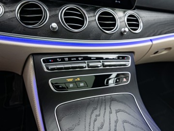 Mercedes Klasa E W213 Limuzyna Facelifting 2.0 220d 200KM 2022 MERCEDES-BENZ E Klasa 220 d 4-Matic 2.0 (200KM) 2022, zdjęcie 21