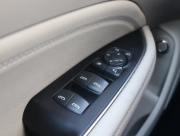 Opel Insignia I Sports Tourer Facelifting 2.0 CDTI Ecotec 170KM 2017 Opel Insignia 2.0 CDTI, 167 KM, Skóra, Navi, zdjęcie 16