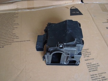 БЛОК ПРЕДОХРАНИТЕЛЕЙ CITROEN C4 PICASSO II