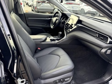 Toyota Camry IX Sedan 2.5 Hybrid Dynamic Force 218KM 2023 Toyota Camry 2.5 Hybrid Prestige CVT 2.5 Hybrid Pr, zdjęcie 8