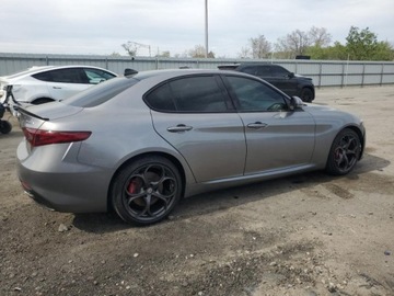 Alfa Romeo Giulia II Sedan Facelifting 2.0 Turbo 280KM 2020 Alfa Romeo Giulia TI 2020 2.0l od ubezpieczalni 2.0 Benzyna 280KM, zdjęcie 3