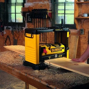 Строгальный станок DEWALT DW733 1800 Вт