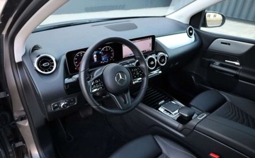 Mercedes Klasa B W247 Sports Tourer 1.3 B180  136KM 2019 Mercedes-Benz Klasa B Mercedes-Benz Klasa B 180 7G-DCT 1.3 Benzyna 136KM, zdjęcie 18