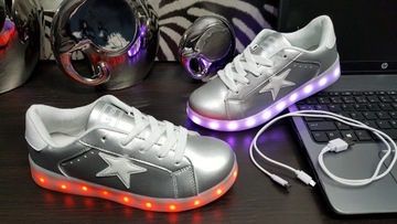 Спортивные кроссовки со светодиодной подсветкой GLOWING SILVER/W-STAR USB 39