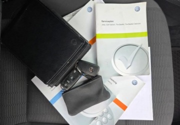 Volkswagen Beetle Hatchback 3d 1.2 TSI 105KM 2012 Volkswagen Beetle 1.2TSI 105KM 6biegow Klima PELNY SERWIS VW Isofix Oplaty, zdjęcie 36