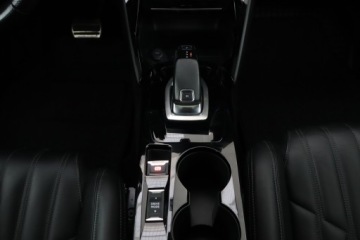 Peugeot 2008 II SUV 1.2 PureTech 130KM 2020 Peugeot 2008 1.2 PureTech, Salon Polska, zdjęcie 15