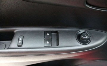 Opel Karl 1.0 Ecotec 75KM 2016 Opel Karl Serwis 94000kmAutomatGrzane fotele i kierownicaTempomatGwarancja, zdjęcie 23