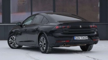 Peugeot 508 II Sedan PHEV Hybrid 225 PHEV 225KM 2022 Peugeot 508 Peugeot 508 225 e-EAT8 Allure Pack 1.6 Hybryda Plug-in 225KM, zdjęcie 5