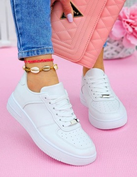 Белые классические женские спортивные туфли Adidas Air Forest Leather 39