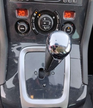 Peugeot 5008 I 2014 Peugeot 5008 2014r, 1.6 HDI. AUTOMAT. Uszkodzony dach i lekko lewy bok. 1.6, zdjęcie 12