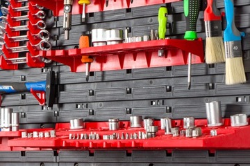 ДОСКА НАСТЕННАЯ ГАРАЖНАЯ 173x78 СМ 51 КУБИК