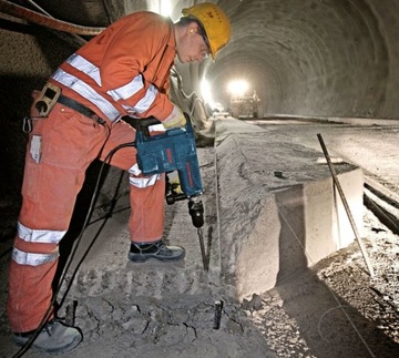 МОЛОТОК GSH 11 E BOSCH - SDS-MAX класс 11кг + ДОЛОТО