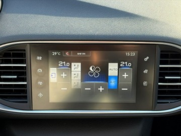 Peugeot 308 II 2014 Peugeot 308 SW 1.6 HDI 120 KM Panorama Kamera Hak, zdjęcie 20