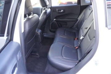 Jeep Compass II 2018 Jeep Compass LimitedSkoraPamiecDuza NaviKlimatronicBagaznik DachowyZadbany, zdjęcie 9