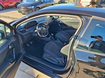 Peugeot 208 I 2016 Peugeot 208 1,2 BENZ klima elektryka alu tempomat oplacony 1.2 Benzyna, zdjęcie 9