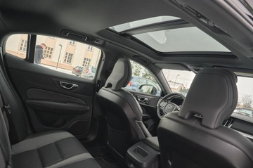 Volvo S60 II Sedan Facelifting 2.0 T4 DRIVE-E 190KM 2019 R-DESIGN__ 5 SZTUK W OFERCIE, zdjęcie 29